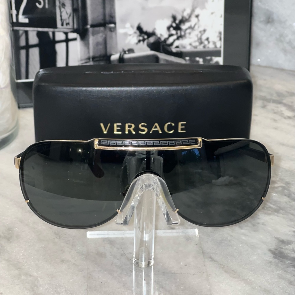 Authentic Versace Ve2140 Visor Aviator Sunglasses… - image 2